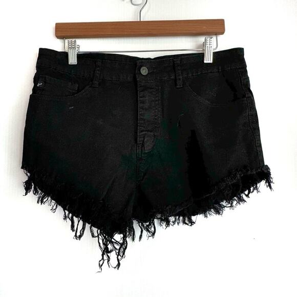 Kancan Estilo raw hem frayed hem shorts black size 30 - Picture 1 of 6